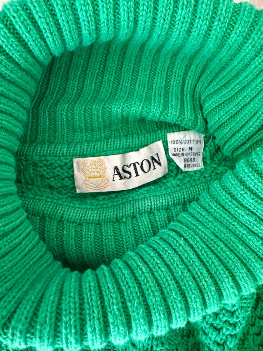 VINTAGE Early 90s 100% Cotton Turtleneck Sweater! - Picture 9 of 10